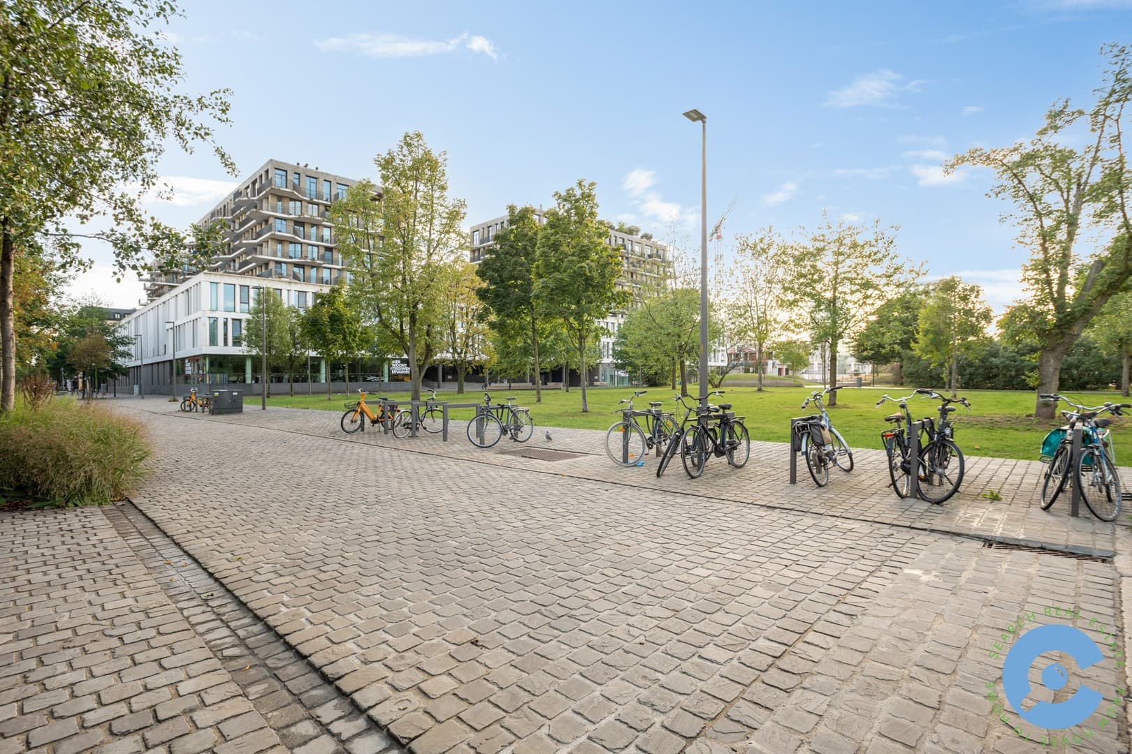 Lichtrijk 2 slaapkamer appartement met terras