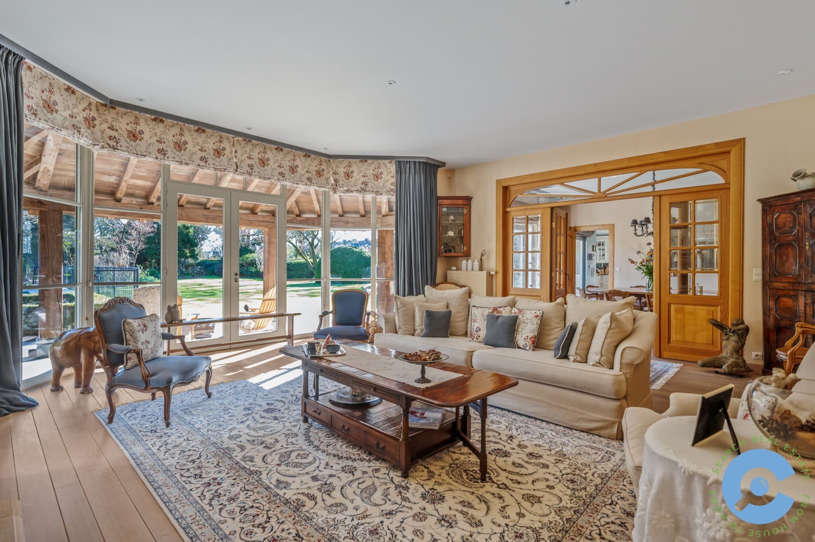Exclusieve villa met parktuin en zwembad 9