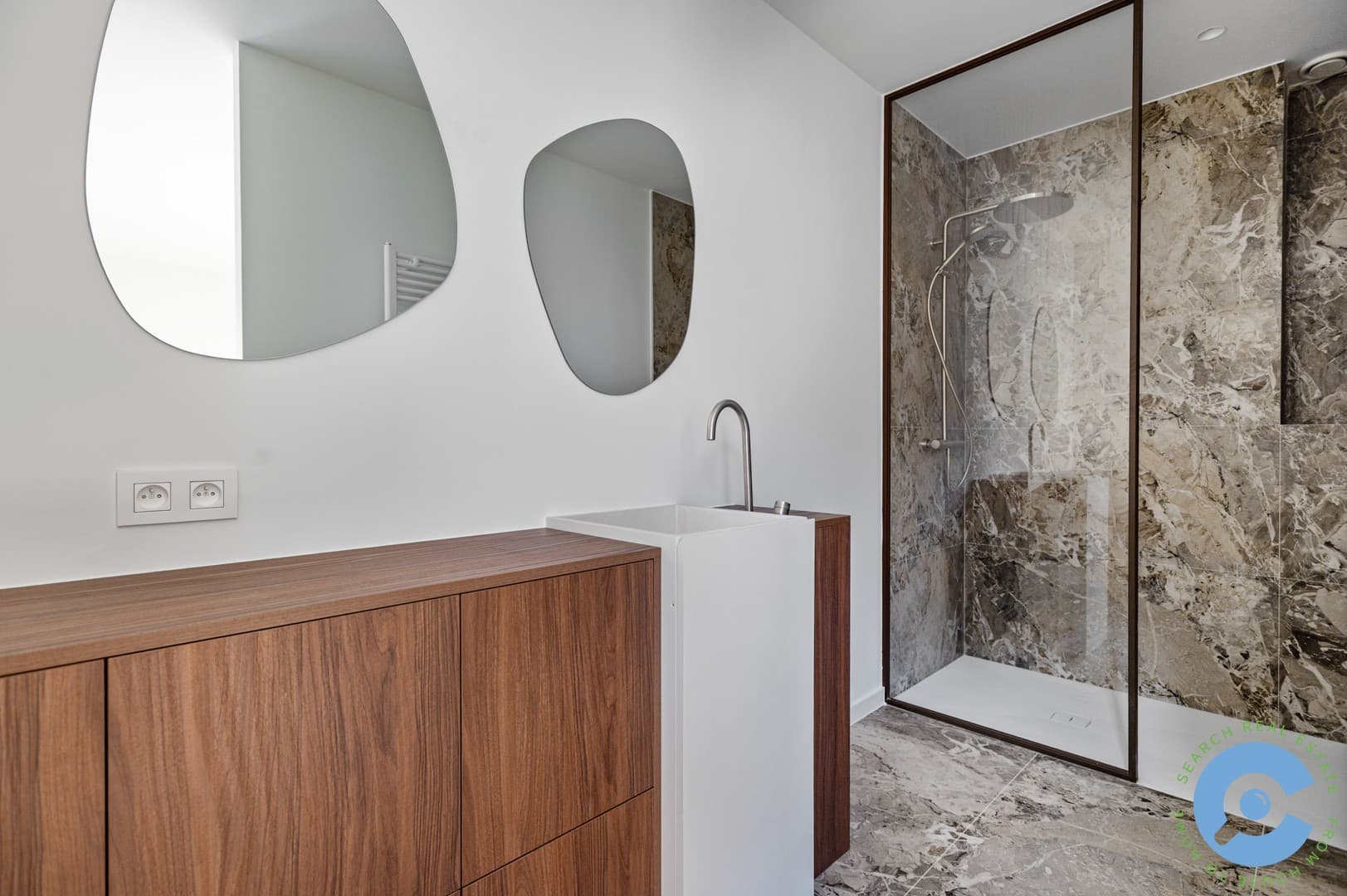 Gerenoveerd appartement met 1 slpk op TOP-locatie! 14