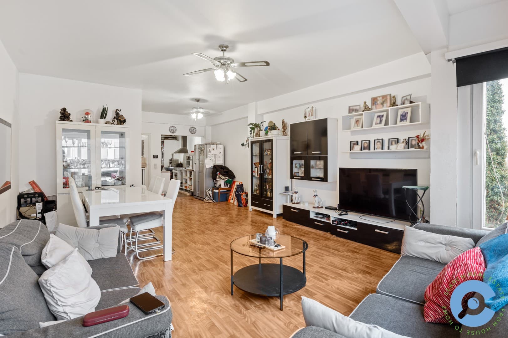Ruim, te renoveren appartement met 3 slaapkamers 4