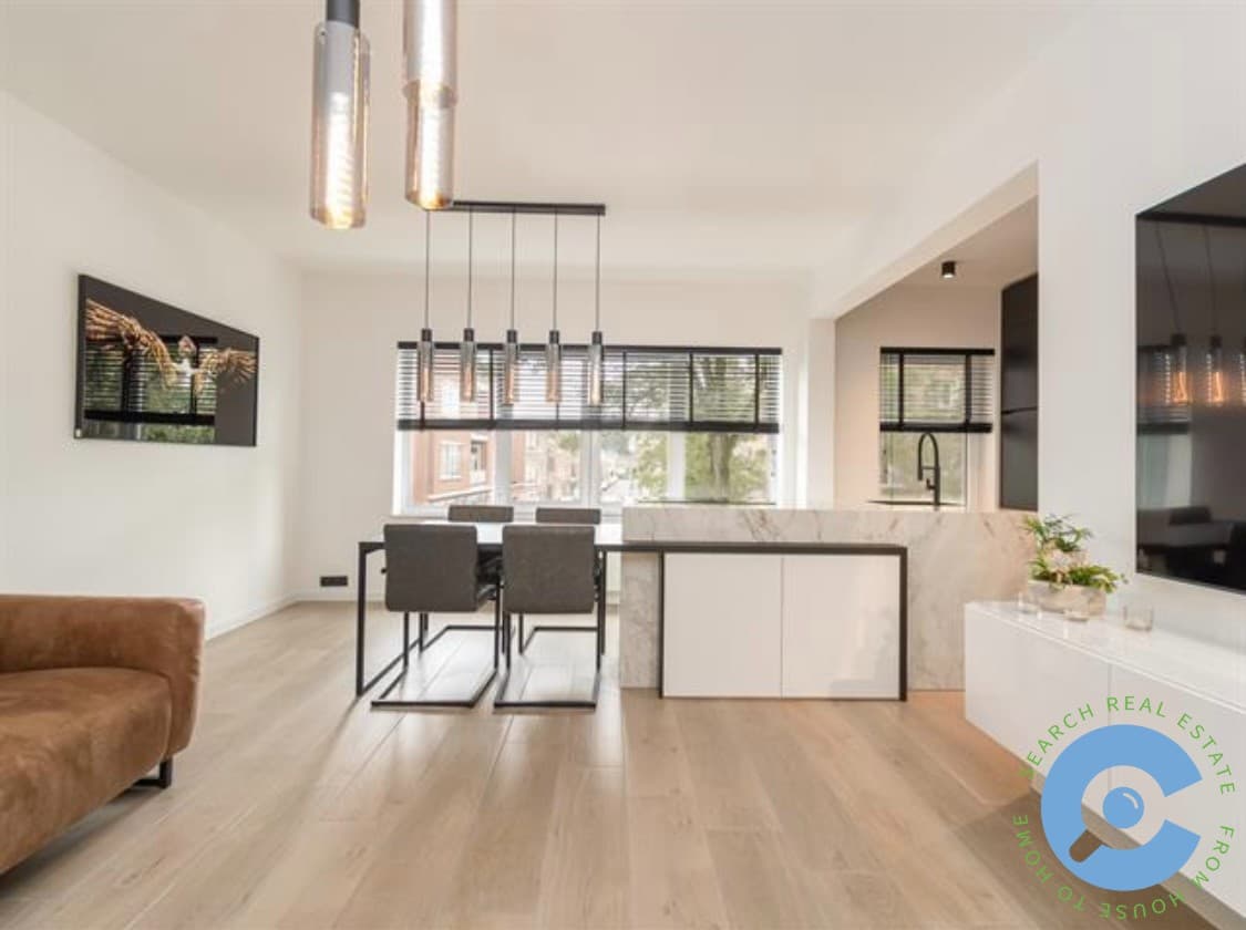 Instapklaar 2 slaapkamer appartement met terras