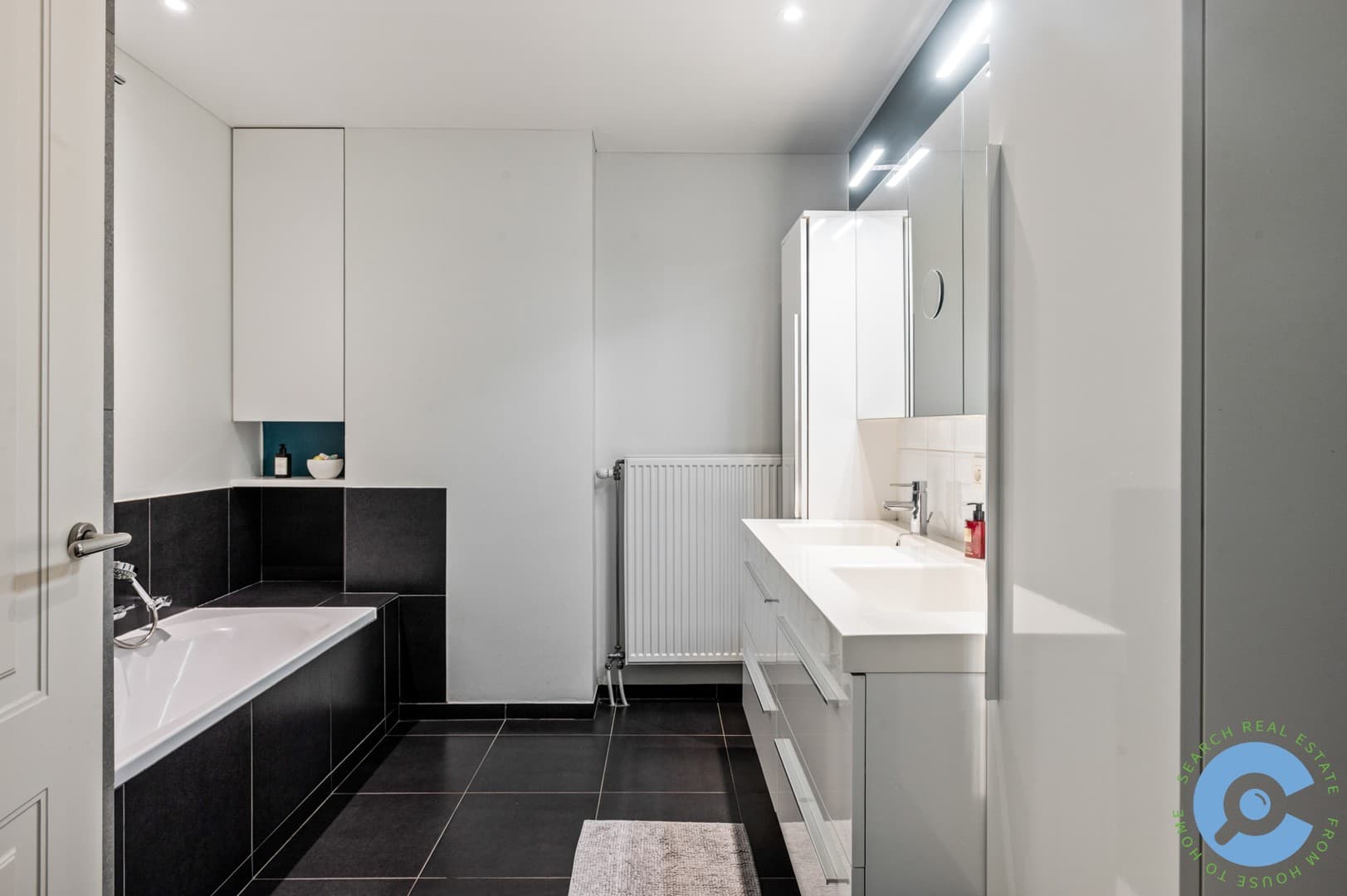 Ruim dakappartement met terras en autostaanplaats 11